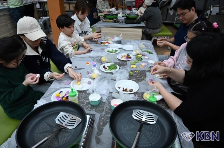 화전놀이 체험 사진